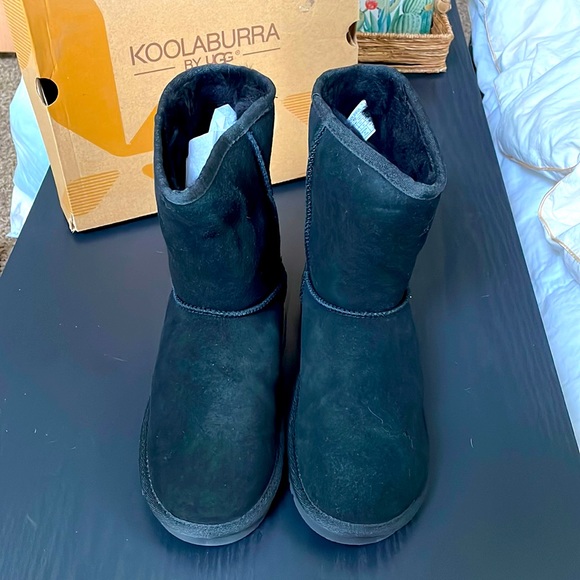 Kookaburra by ugg women’s short boot, size 6, color black, new condition - Picture 1 of 5